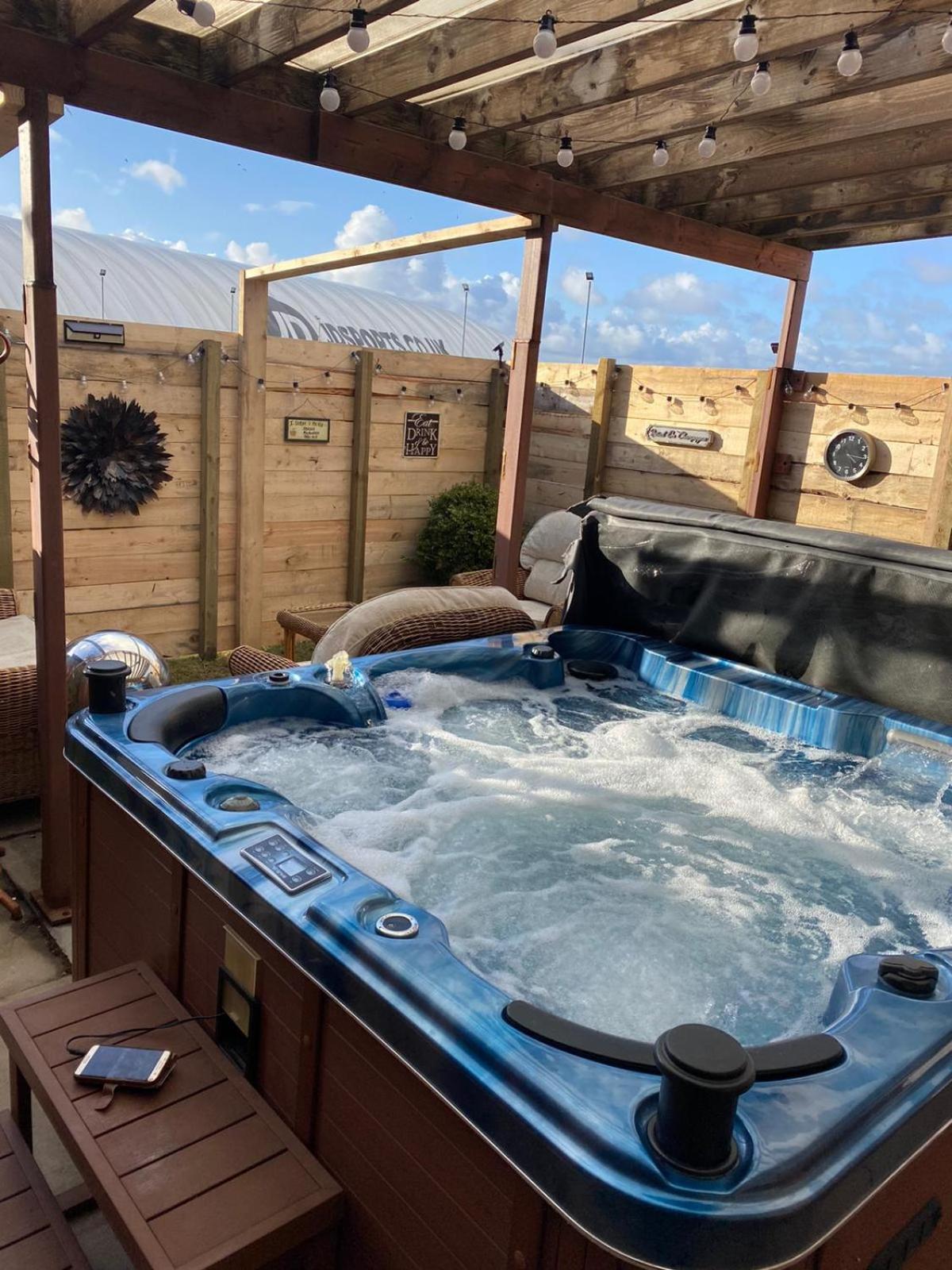 The Mayfair Lodge & Family Suite Хартлпул Номер фото